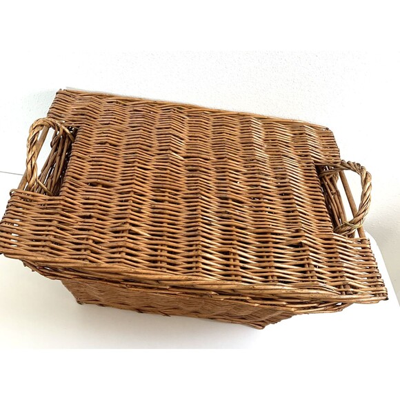 Gift Tree Wicker Basket Lift-Off Lid Storage Picnic Basket Handles w/Gift Tag - Picture 13 of 13
